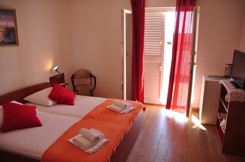 Guest House Stefica Hvar Town Esterno foto